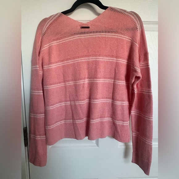 Carve Designs Zella pink pullover sweater, organic cotton, white stripes, medium - Picture 12 of 16